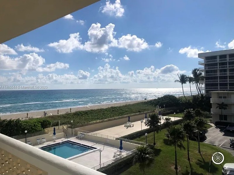 Oceanfront Condo in Palm Beach
