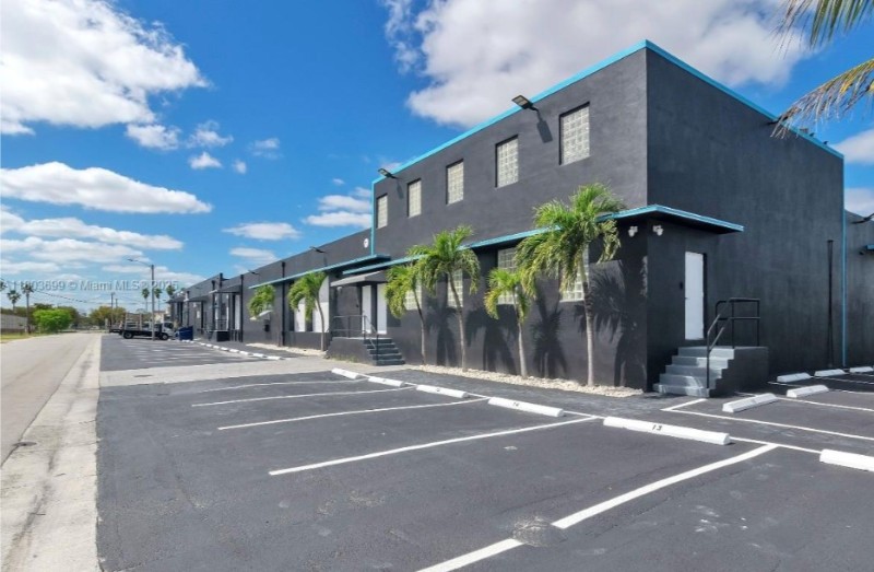 Well-maintained Commercial Properties